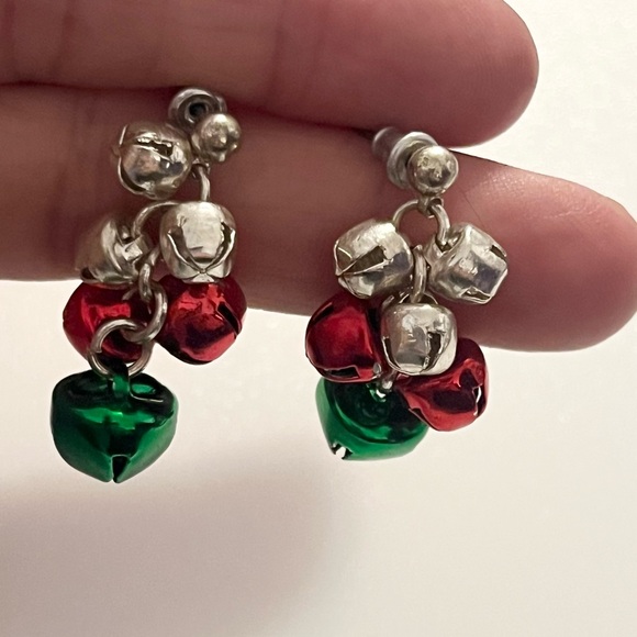 4 Vintage Sets of Holiday Christmas Jingle Bells Dangle Drop Earrings - Picture 5 of 16
